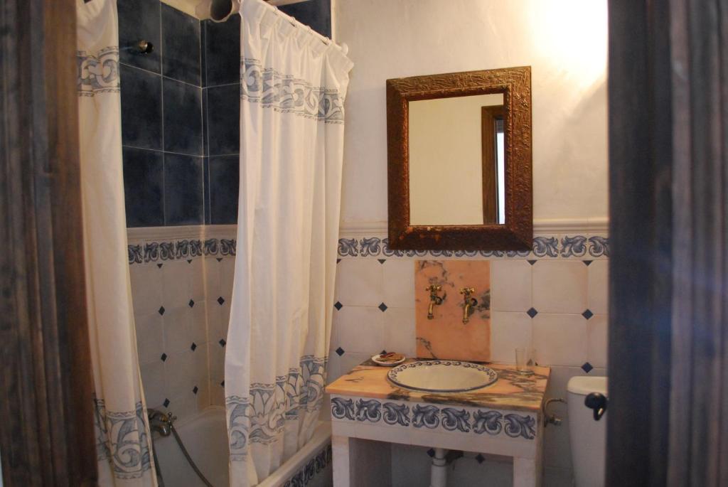 Fonda Del Tozal Hotel Теруел Стая снимка
