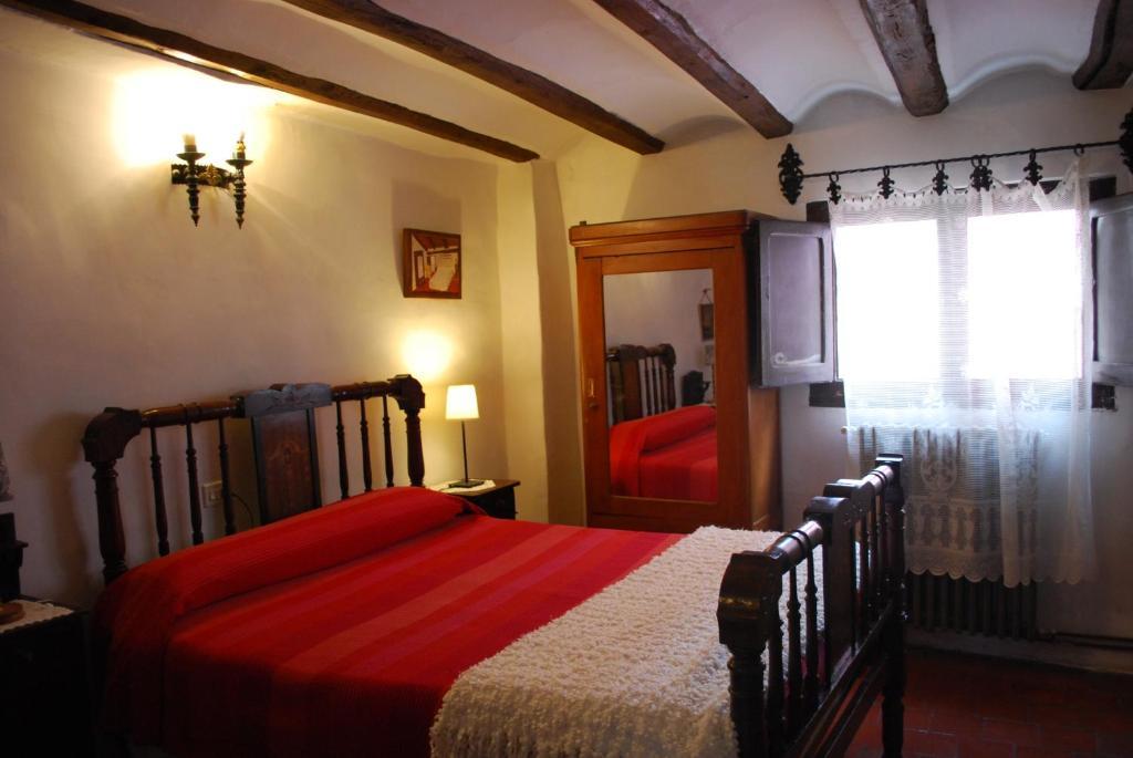 Fonda Del Tozal Hotel Теруел Стая снимка